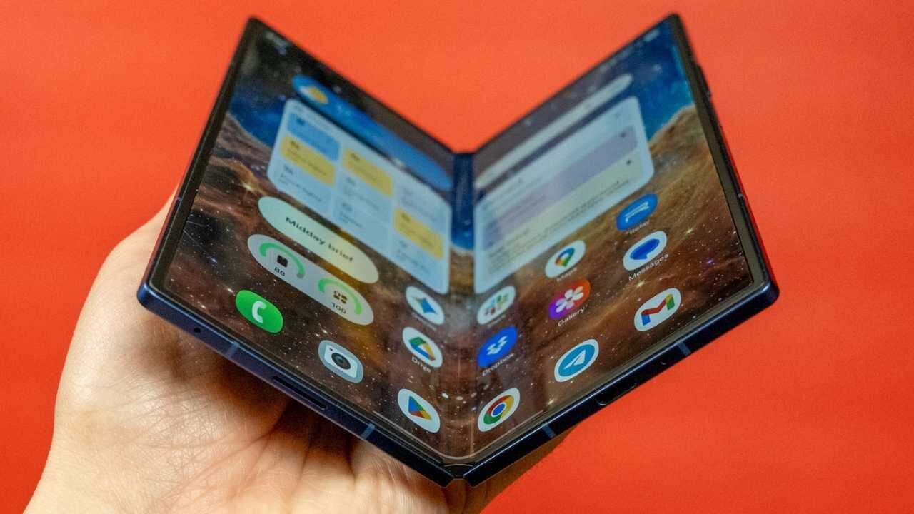 Samsung Katlanabilir Telefon Fiyatlarını Sessizce Artırdı 5 Samsung Katlanabilir Telefon Fiyatlarını Sessizce Artırdı